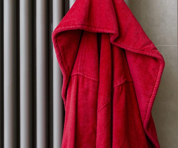 red-bathrobe-bathroom red-bathrobe-bathroom